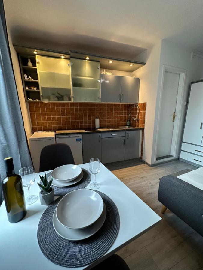 Apartment Rafael Piran Luaran gambar