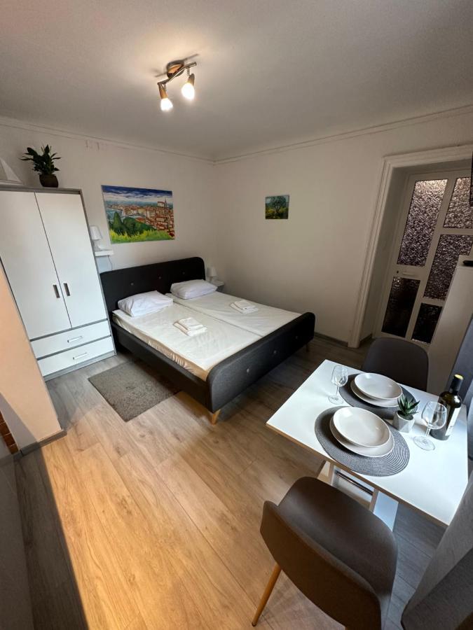 Apartment Rafael Piran Luaran gambar