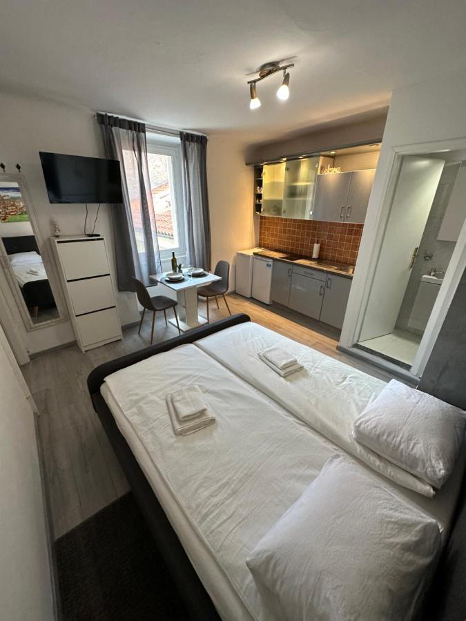 Apartment Rafael Piran Luaran gambar
